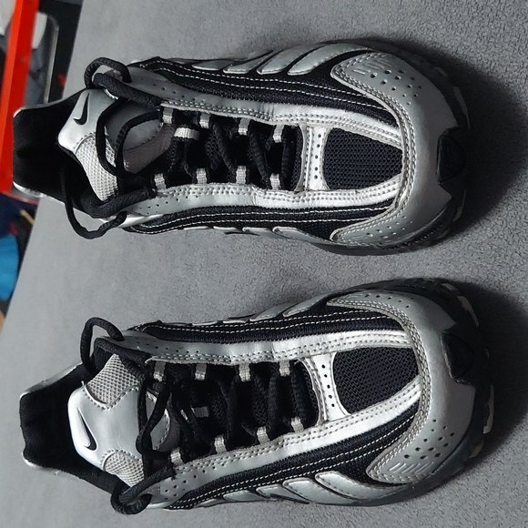 Nike sneakers - Picture 2 of 5